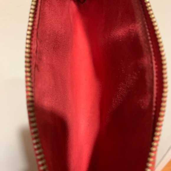 LV Pochette Accessoires Red Epi  Bag - Picture 8 of 11